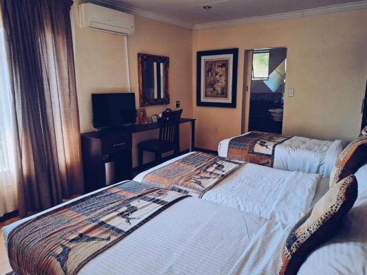 Lakefield Hotel - 234061