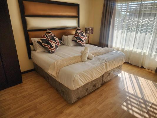 Lakefield Hotel - 234064