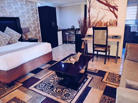 Lakefield Hotel - 234068