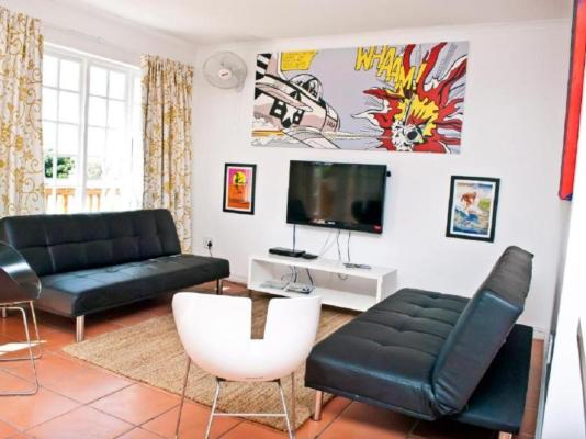 FunkyTown - Jeffreys Bay - 234190