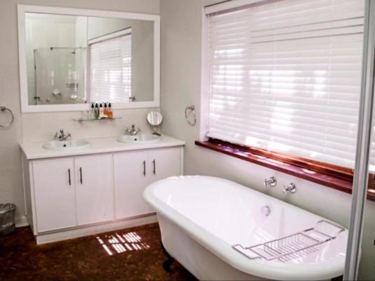 Beaufort Manor Country Lodge - 234423