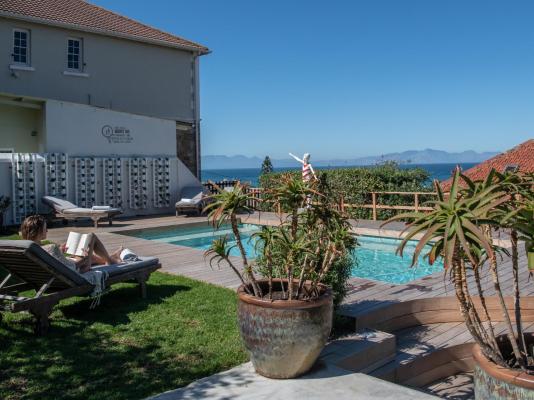 Chartfield Guesthouse & Majestic Apartments - 234523