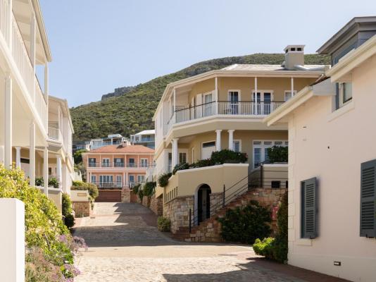 Chartfield Guesthouse & Majestic Apartments - 234524