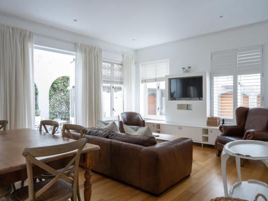 Chartfield Guesthouse & Majestic Apartments - 234550