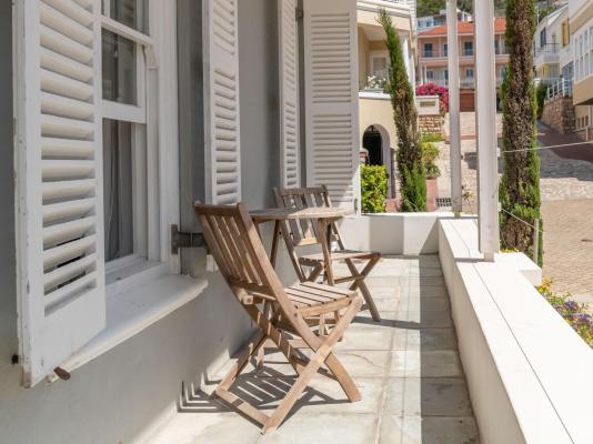 Chartfield Guesthouse & Majestic Apartments - 234553