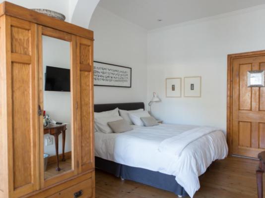 Chartfield Guesthouse & Majestic Apartments - 234554