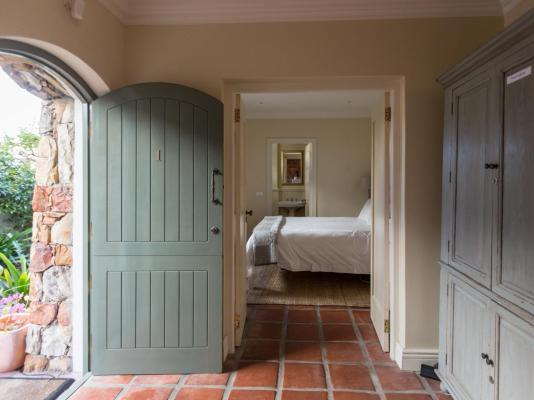 Chartfield Guesthouse & Majestic Apartments - 234566