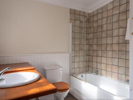 Chartfield Guesthouse & Majestic Apartments - 234577