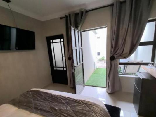 Bryanston Palms Accommodation - 234624