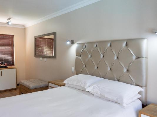 Loerie Guest Lodge - 234653