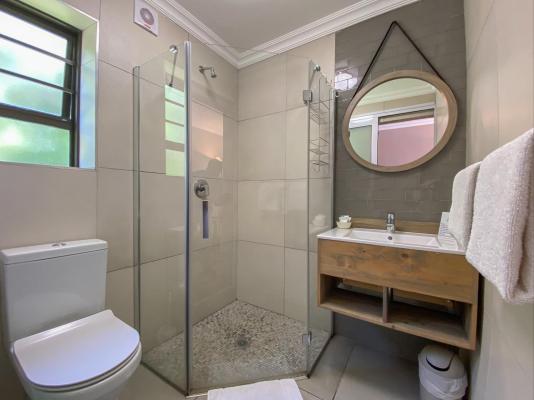 Loerie Guest Lodge - 234656