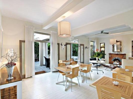 Cape Standard Guest House - 234799