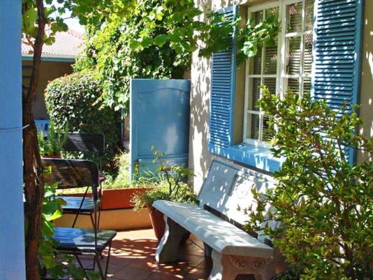 Guinea Fowl Lodge - 234890