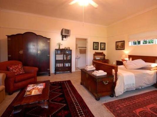 Guinea Fowl Lodge - 234904