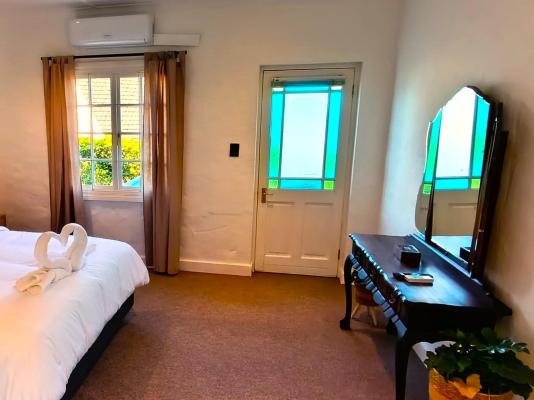 Guinea Fowl Lodge - 234907