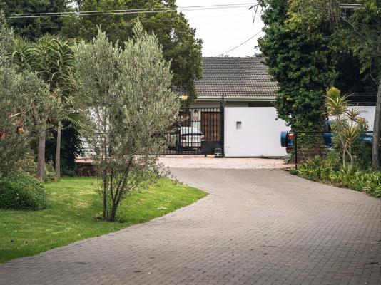 Wild Peach Inn - 235024