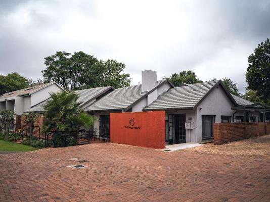 Wild Peach Inn - 235029
