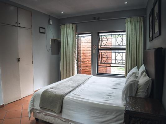 Wild Peach Inn - 235035