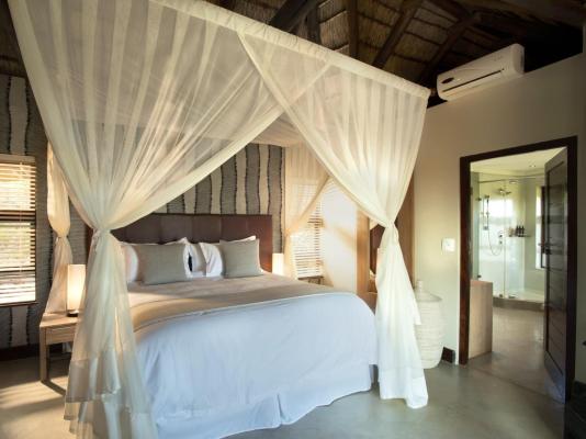 Mhondoro Safari Lodge & Villa - 235098