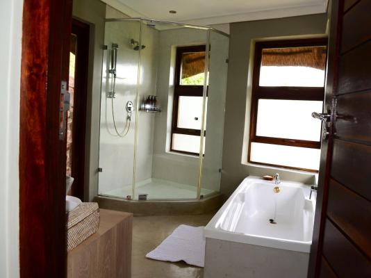 Mhondoro Safari Lodge & Villa - 235102