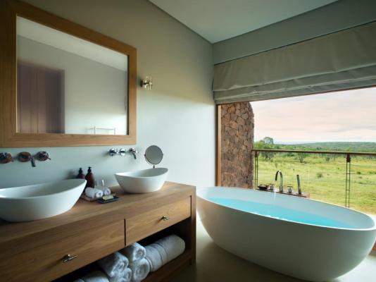 Mhondoro Safari Lodge & Villa - 235124
