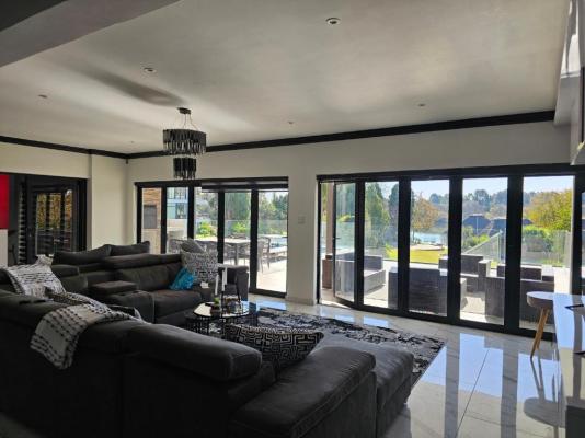 Gillino Vaal River Luxury Retreat - 235303