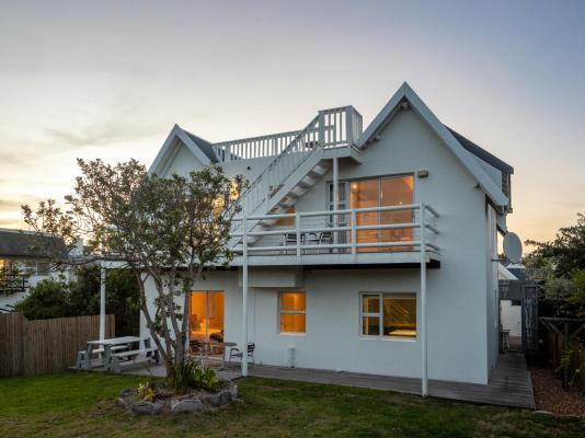Beach Break Guest Houses and Villas