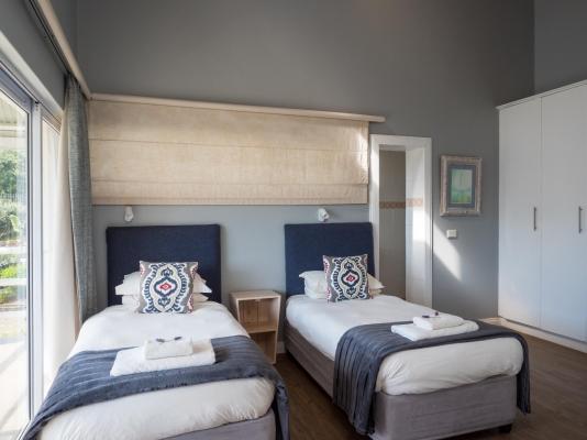 Beach Break Guest House Garden Room