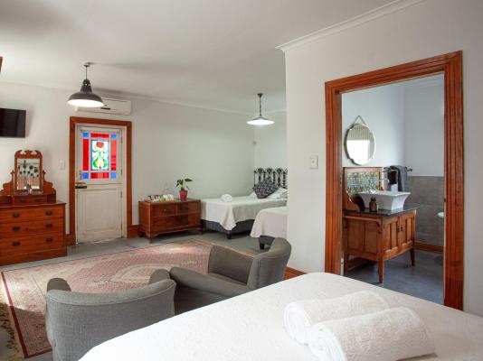 Sundays Karoo Guesthouse - 235841