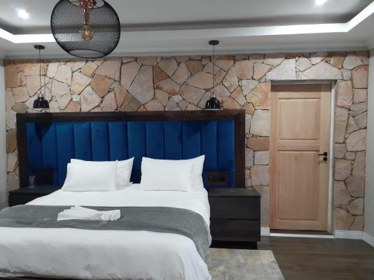 Lira Boutique Lodge - 236024