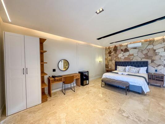 Lira Boutique Lodge - 236062