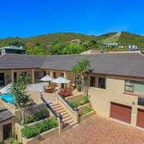 Amber Guest Lodge - 236180
