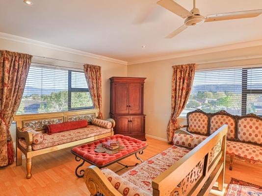 Amber Guest Lodge - 236185