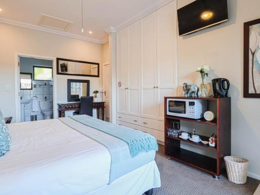 Amber Guest Lodge - 236203