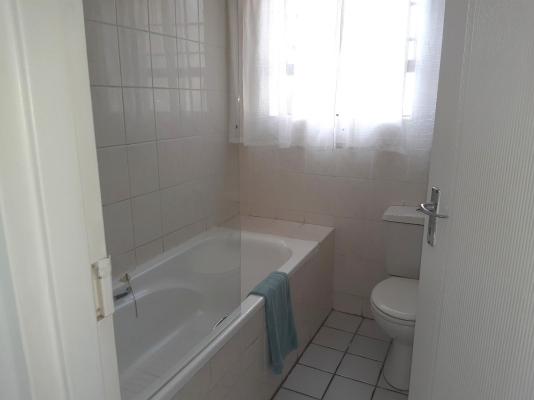 Ocean View Guest House - 236842