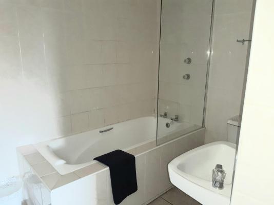 Ocean View Guest House - 236853