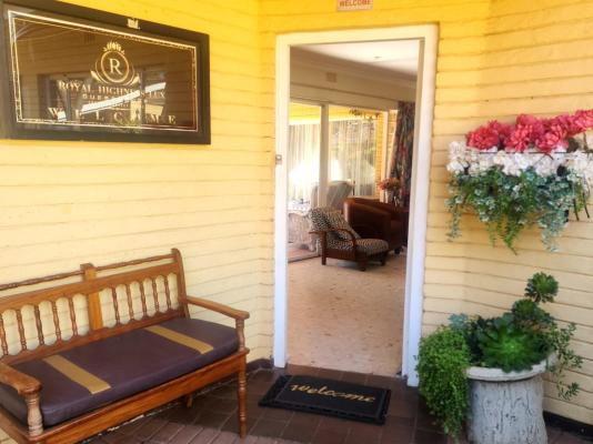 Royal Highness Lux Guesthouse - 236870