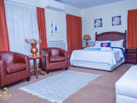 Royal Highness Lux Guesthouse - 236878