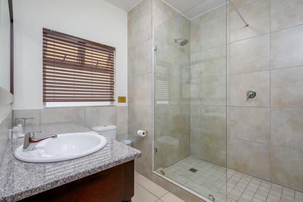 Umthunzi Hotel & Conference - 237185