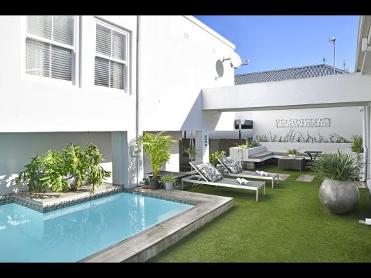 Le Petit Bijou Boutique Apartments - 237259