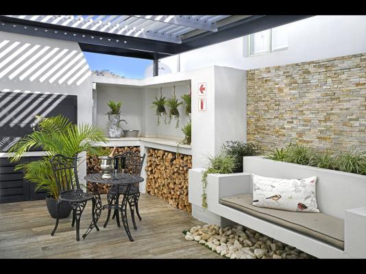 Le Petit Bijou Boutique Apartments - 237263