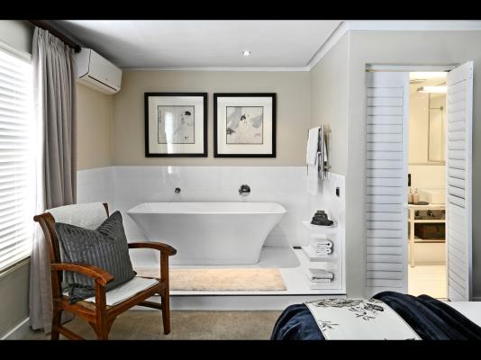 Le Petit Bijou Boutique Apartments - 237293