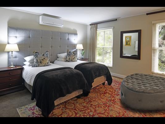 Le Petit Bijou Boutique Apartments - 237311