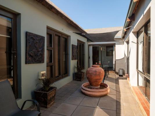 Lala Dene Lodge - 237383