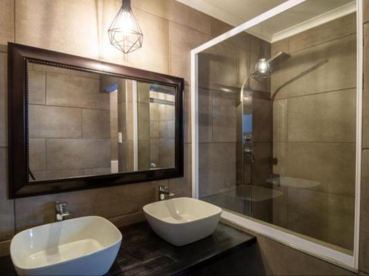 Lala Dene Lodge - 237398