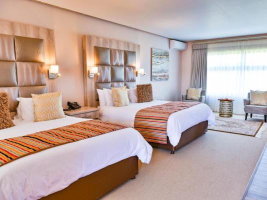 Kwantu Private Game Reserve - 237420