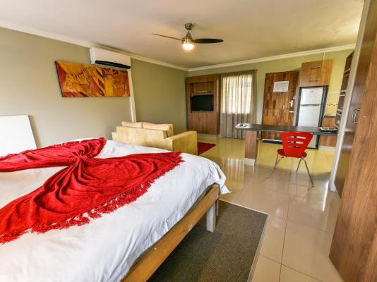 Kwantu Private Game Reserve - 237423