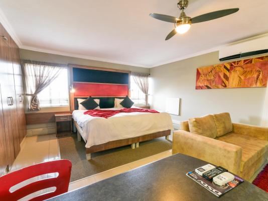 Kwantu Private Game Reserve - 237425