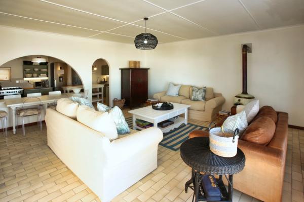 37 Steps Langebaan Self-Catering - 237461