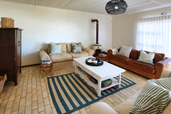 37 Steps Langebaan Self-Catering - 237462